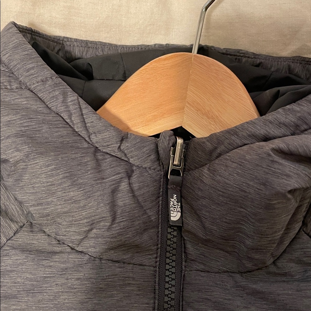 The North Face Kids' Hyalite Reversible
Water Repellent 550 Fill Down Jacket - Picture 3 of 8